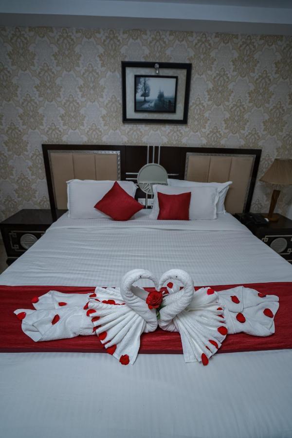 Hotel Sidhartha Chalakudy Kizhake Chalakudi ภายนอก รูปภาพ